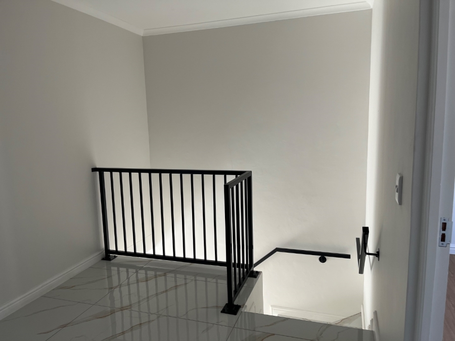 3 Bedroom Property for Sale in Sandown Western Cape